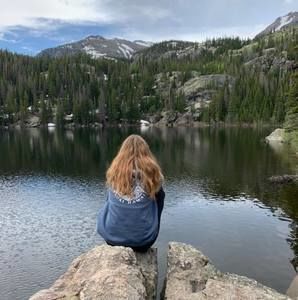 Meet your Posher, Katelyn